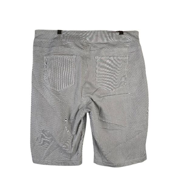 Westbound Gray Striped Shorts Size 16 - Picture 2 of 5